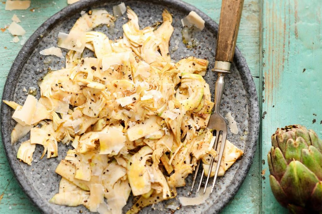 Salade italienne aux artichauts et pecorino